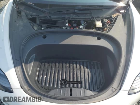 ✅ 2023 Tesla Model 3 • VIN: 5YJ3E1EA0PF452595 • Лот: 58491175. Опубликован ранее на Copart с пробегом 40 288 миль. Бесплатный доступ к архиву аукционных продаж из США и подробный отчёт об истории автомобиля на DreamBid. Изображение 11.