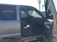 ✅ 2005 Chevrolet Silverado 2500HD LS • VIN: 1GCHK232X5F834481 • Lot: 43302751. Wystawiony na IAAI z przebiegiem 196 320 mil. Bezpłatny archiwum sprzedaży aukcyjnych z USA i szczegółowy raport historii pojazdu na DreamBid. Zdjęcie 5.