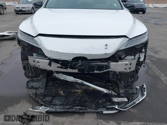 ✅ 2024 Lexus RX 500h F Sport Performance • VIN: 2T2BCMEA4RC016032 • Lot: 41464306. Listed on IAAI with 13,338 mi. Free auction sales archive from the USA and detailed vehicle history report at DreamBid. Image 6.