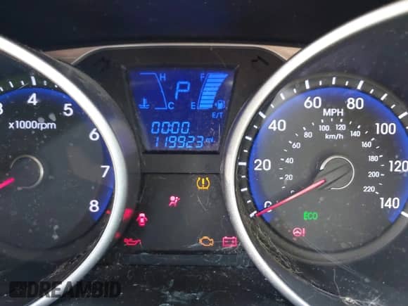 2014 Hyundai Tucson GLS with VIN KM8JTCAF4EU882575, listed as a IAAI auction lot 42960446 with 119,923 mi miles and . Bid and sale history available at DreamBid. Image 16.