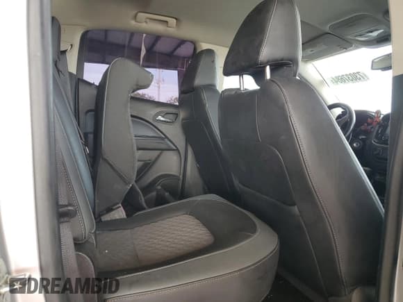 ✅ 2015 Chevrolet Colorado 4WD Z71 • VIN: 1GCGTCE33F1205535 • Лот: 73037684. Опубликован ранее на Copart с пробегом 249 397 миль. Бесплатный доступ к архиву аукционных продаж из США и подробный отчёт об истории автомобиля на DreamBid. Изображение 10.