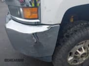 ✅ 2015 Chevrolet Silverado 2500HD LT • VIN: 1GC1KVEG3FF165208 • Lot: 42184899. Wystawiony na IAAI z przebiegiem 311 427 mil. Bezpłatny archiwum sprzedaży aukcyjnych z USA i szczegółowy raport historii pojazdu na DreamBid. Zdjęcie 17.