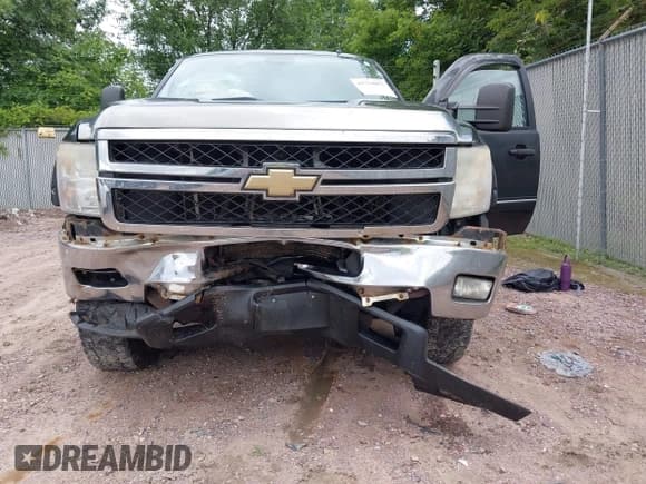 ✅ 2011 Chevrolet Silverado 2500HD LT • VIN: 1GC1KXCG4BF250762 • Лот: 42754053. Опубликован ранее на IAAI с пробегом 137 841 миль. Бесплатный доступ к архиву аукционных продаж из США и подробный отчёт об истории автомобиля на DreamBid. Изображение 6.