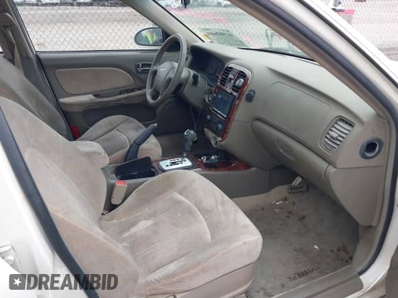 2002 Hyundai Sonata GLS с VIN KMHWF35HX2A523401, выставлен на аукционе IAAI как лот 41502680 с пробегом 176 283 миль миль и . История ставок и продаж доступна на DreamBid. Изображение 5.