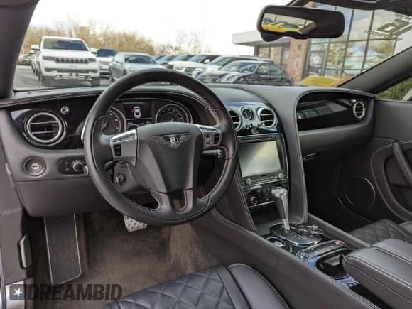 ✅ 2016 Bentley Continental GT • VIN: SCBFU7ZA9GC050XXX • Lot: 48626385. Listed on Copart with 8,523 mi. Free auction sales archive from the USA and detailed vehicle history report at DreamBid. Image 9.