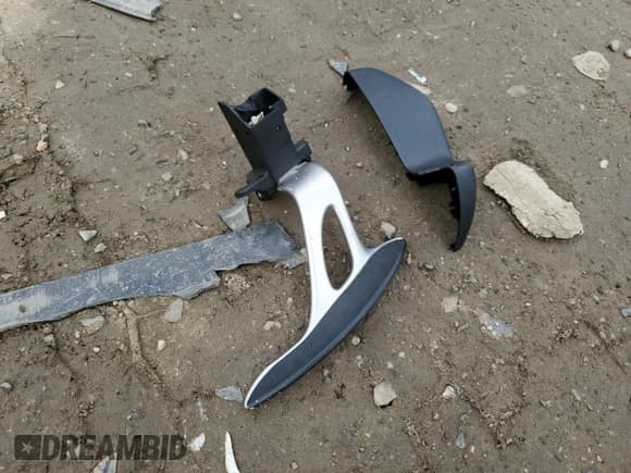 ✅ 2009 Infiniti FX • VIN: JNRBS18W29M201745 • Lot: 46661385. Wystawiony na Copart z przebiegiem 232 973 mil. Bezpłatny archiwum sprzedaży aukcyjnych z USA i szczegółowy raport historii pojazdu na DreamBid. Zdjęcie 13.