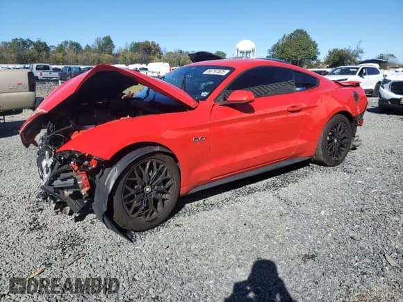 ✅ 2021 Ford Mustang GT Premium • VIN: 1FA6P8CF8M5115559 • Lot: 86797525. Wystawiony na Copart z przebiegiem 139 638 mil. Bezpłatny archiwum sprzedaży aukcyjnych z USA i szczegółowy raport historii pojazdu na DreamBid. Zdjęcie 1.