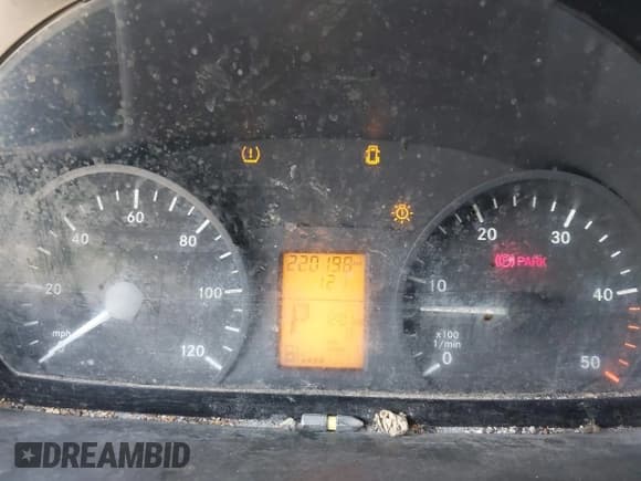 ✅ 2016 Mercedes-Benz Sprinter Cargo Worker • VIN: WD3PE8CD5GP320892 • Лот: 42395900. Опубликован ранее на IAAI с пробегом 220 198 миль. Бесплатный доступ к архиву аукционных продаж из США и подробный отчёт об истории автомобиля на DreamBid. Изображение 7.