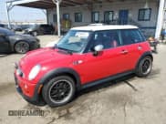 ✅ 2004 MINI Hardtop S • VIN: WMWRE33404TD88974 • Lot: 59184075. Listed on Copart with 104,096 mi. Free auction sales archive from the USA and detailed vehicle history report at DreamBid. Image 1.