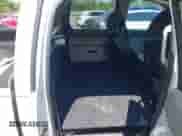 2010 Chevrolet Silverado 2500HD Work Truck z VIN 1GC4KVBG3AF157992, wystawiony jako IAAI lot #42716424 z przebiegiem 195 507 mil mil oraz . Historia ofert i sprzedaży dostępna na DreamBid. Obrazek 8.