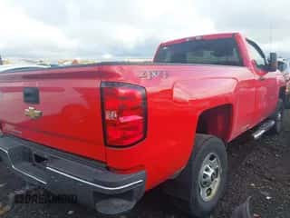 2018 Chevrolet Silverado 2500HD Work Truck с VIN 1GC0KUEG1JZ352671, выставлен на аукционе IAAI как лот 43515312 с пробегом 38 048 миль миль и . История ставок и продаж доступна на DreamBid. Изображение 4.