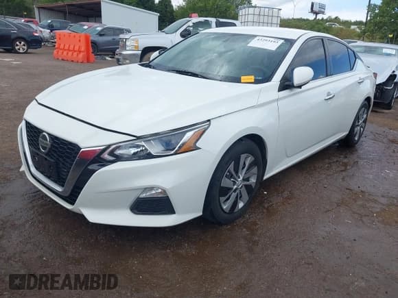 ✅ 2020 Nissan Altima S • VIN: 1N4BL4BV9LC240334 • Lot: 43293193. Wystawiony na IAAI z przebiegiem 108 267 mil. Bezpłatny archiwum sprzedaży aukcyjnych z USA i szczegółowy raport historii pojazdu na DreamBid. Zdjęcie 2.