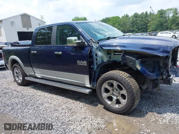 ✅ 2017 Ram 1500 Laramie • VIN: 1C6RR7VT5HS842817 • Lot: 42480519. Listed on IAAI with 106,551 mi. Free auction sales archive from the USA and detailed vehicle history report at DreamBid. Image 13.