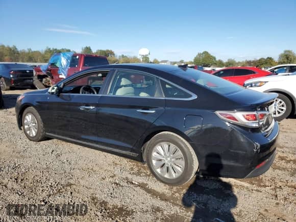 2017 Hyundai Sonata SE with VIN KMHE24L11HA059099, listed as a Copart auction lot 86502075 with Not provided miles and Salvage title. Bid and sale history available at DreamBid. Image 2.
