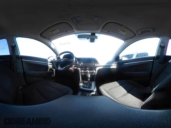 2020 Hyundai Elantra SE z VIN 5NPD74LF4LH605926, wystawiony jako IAAI lot #42370112 z przebiegiem 111 350 mil mil oraz . Historia ofert i sprzedaży dostępna na DreamBid. Obrazek 18.