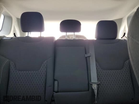 ✅ 2020 Jeep Compass Sport • VIN: 3C4NJCABXLT166182 • Lot: 80124995. Listed on Copart with 91,328 mi. Free auction sales archive from the USA and detailed vehicle history report at DreamBid. Image 10.