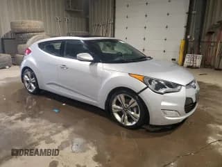 ✅ 2016 Hyundai Veloster • VIN: KMHTC6AD9GU303298 • Lot: 41731425. Wystawiony na Copart z przebiegiem 81 214 mil. Bezpłatny archiwum sprzedaży aukcyjnych z USA i szczegółowy raport historii pojazdu na DreamBid. Zdjęcie 4.