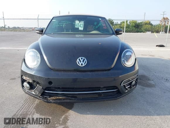 ✅ 2019 Volkswagen Beetle S • VIN: 3VW5DAAT0KM508720 • Лот: 42037747. Опубликован ранее на IAAI с пробегом 58 161 миль. Бесплатный доступ к архиву аукционных продаж из США и подробный отчёт об истории автомобиля на DreamBid. Изображение 6.