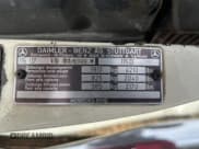 ✅ 1975 Mercedes-Benz 240 • VIN: 11511710064005 • Lot: 49530975. Wystawiony na Copart z przebiegiem 28 053 mil. Bezpłatny archiwum sprzedaży aukcyjnych z USA i szczegółowy raport historii pojazdu na DreamBid. Zdjęcie 10.