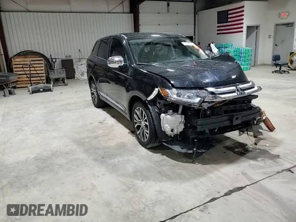2018 Mitsubishi Outlander SE with VIN JA4AD3A3XJJ001391, listed as a Copart auction lot 65045575 with 117,062 mi miles and Salvage title. Bid and sale history available at DreamBid. Image 14.