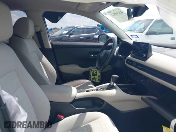 ✅ 2023 Honda HR-V LX • VIN: 3CZRZ1H31PM723889 • Lot: 43130823. Wystawiony na IAAI z przebiegiem 38 107 mil. Bezpłatny archiwum sprzedaży aukcyjnych z USA i szczegółowy raport historii pojazdu na DreamBid. Zdjęcie 5.