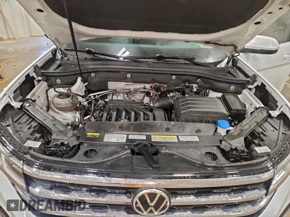 ✅ 2022 Volkswagen Atlas SEL R-Line • VIN: 1V2AR2CA8NC524494 • Lot: 94137575. Wystawiony na Copart z przebiegiem 60 014 mil. Bezpłatny archiwum sprzedaży aukcyjnych z USA i szczegółowy raport historii pojazdu na DreamBid. Zdjęcie 12.