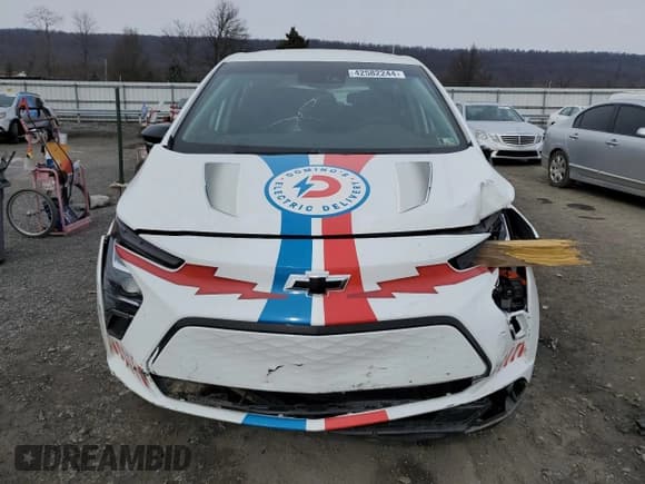 ✅ 2023 Chevrolet Bolt EV 1LT • VIN: 1G1FW6S04P4169877 • Lot: 42582244. Wystawiony na Copart z przebiegiem 2 993 mil. Bezpłatny archiwum sprzedaży aukcyjnych z USA i szczegółowy raport historii pojazdu na DreamBid. Zdjęcie 5.