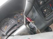 ✅ 2007 GMC Sierra 2500HD Work Truck • VIN: 1GTHK24DX7E179795 • Lot: 42764565. Wystawiony na IAAI z przebiegiem 337 205 mil. Bezpłatny archiwum sprzedaży aukcyjnych z USA i szczegółowy raport historii pojazdu na DreamBid. Zdjęcie 11.