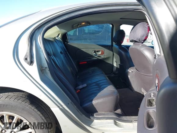 ✅ 2000 Chrysler Concorde LXi • VIN: 2C3HD36J0YH270933 • Lot: 43615644. Wystawiony na IAAI z przebiegiem 251 927 mil. Bezpłatny archiwum sprzedaży aukcyjnych z USA i szczegółowy raport historii pojazdu na DreamBid. Zdjęcie 8.