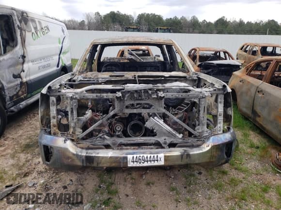 ✅ 2017 Chevrolet Silverado 1500 LT • VIN: 3GCPCREC9HG349808 • Лот: 44694444. Опубликован ранее на Copart с пробегом Не указан. Бесплатный доступ к архиву аукционных продаж из США и подробный отчёт об истории автомобиля на DreamBid. Изображение 5.