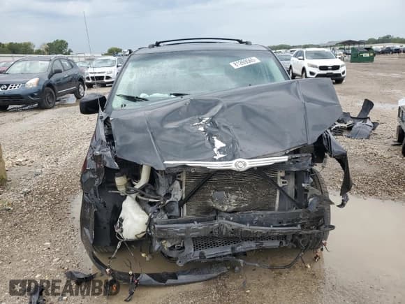 ✅ 2010 Chrysler Town & Country Touring Plus • VIN: 2A4RR8D15AR393736 • Lot: 81269565. Wystawiony na Copart z przebiegiem 177 857 mil. Bezpłatny archiwum sprzedaży aukcyjnych z USA i szczegółowy raport historii pojazdu na DreamBid. Zdjęcie 5.