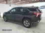 2025 Chevrolet Equinox AWD LT z VIN 3GNAXPEG7SL253537, wystawiony jako Copart lot #55297615 z przebiegiem 2 120 mil mil oraz Czysty tytuł • Clean title. Historia ofert i sprzedaży dostępna na DreamBid. Obrazek 2.