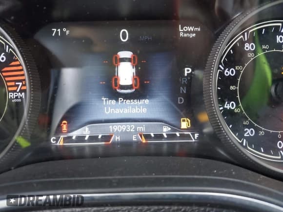 ✅ 2019 Jeep Cherokee Limited • VIN: 1C4PJLDBXKD392196 • Lot: 43630865. Wystawiony na IAAI z przebiegiem 190 932 mil. Bezpłatny archiwum sprzedaży aukcyjnych z USA i szczegółowy raport historii pojazdu na DreamBid. Zdjęcie 15.