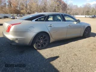✅ 2014 Jaguar XJ Portfolio • VIN: SAJWJ2GD9E8V63487 • Lot: 92242905. Wystawiony na Copart z przebiegiem Nie podano. Bezpłatny archiwum sprzedaży aukcyjnych z USA i szczegółowy raport historii pojazdu na DreamBid. Zdjęcie 3.