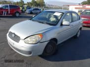 ✅ 2010 Hyundai Accent GLS • VIN: KMHCN4AC2AU481714 • Lot: 43518171. Wystawiony na IAAI z przebiegiem 250 518 mil. Bezpłatny archiwum sprzedaży aukcyjnych z USA i szczegółowy raport historii pojazdu na DreamBid. Zdjęcie 2.