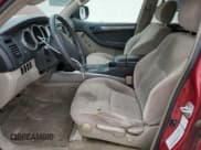 ✅ 2003 Toyota 4Runner SR5 • VIN: JTEZU14R038002584 • Lot: 93186375. Wystawiony na Copart z przebiegiem 208 882 mil. Bezpłatny archiwum sprzedaży aukcyjnych z USA i szczegółowy raport historii pojazdu na DreamBid. Zdjęcie 7.