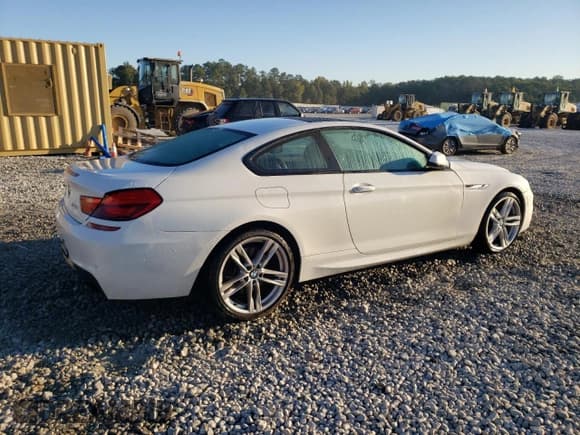 ✅ 2015 BMW 6 Series 650i xDrive • VIN: WBAYM1C54FD325365 • Lot: 75265374. Listed on Copart with 82,432 mi. Free auction sales archive from the USA and detailed vehicle history report at DreamBid. Image 3.