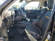 ✅ 2022 Ford Bronco Sport Badlands • VIN: 3FMCR9D95NRD72131 • Lot: 86055035. Wystawiony na Copart z przebiegiem 58 122 mil. Bezpłatny archiwum sprzedaży aukcyjnych z USA i szczegółowy raport historii pojazdu na DreamBid. Zdjęcie 7.