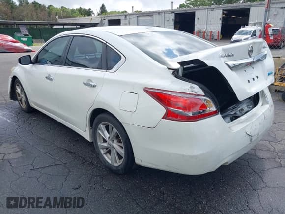 ✅ 2013 Nissan Altima SL • VIN: 1N4AL3APXDN567596 • Lot: 42712577. Listed on IAAI with 185,956 mi. Free auction sales archive from the USA and detailed vehicle history report at DreamBid. Image 3.