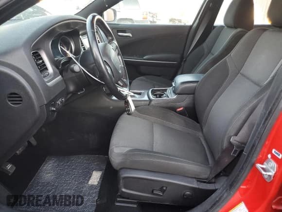 ✅ 2022 Dodge Charger SXT • VIN: 2C3CDXBG6NH201090 • Lot: 80401595. Wystawiony na Copart z przebiegiem 63 642 mil. Bezpłatny archiwum sprzedaży aukcyjnych z USA i szczegółowy raport historii pojazdu na DreamBid. Zdjęcie 7.