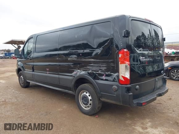 ✅ 2019 Ford Transit • VIN: 1FTYR2YM3KKA96824 • Lot: 41088013. Wystawiony na IAAI z przebiegiem 137 331 mil. Bezpłatny archiwum sprzedaży aukcyjnych z USA i szczegółowy raport historii pojazdu na DreamBid. Zdjęcie 3.
