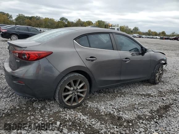 ✅ 2018 Mazda 3 Touring • VIN: 3MZBN1V31JM193693 • Lot: 89460335. Wystawiony na Copart z przebiegiem 159 023 mil. Bezpłatny archiwum sprzedaży aukcyjnych z USA i szczegółowy raport historii pojazdu na DreamBid. Zdjęcie 3.