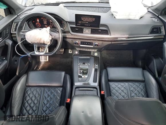 ✅ 2019 Audi SQ5 Prestige • VIN: WA1C4AFY8K2028246 • Lot: 68028115. Listed on Copart with 60,806 mi. Free auction sales archive from the USA and detailed vehicle history report at DreamBid. Image 8.