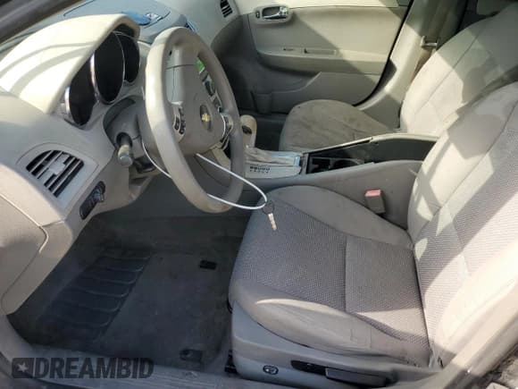 ✅ 2011 Chevrolet Malibu 1LS • VIN: 1G1ZB5E12BF174869 • Lot: 72784854. Listed on Copart with 288,576 mi. Free auction sales archive from the USA and detailed vehicle history report at DreamBid. Image 7.