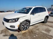 ✅ 2017 Volkswagen Tiguan Sport • VIN: WVGTV7AX7HK011317 • Лот: 80454325. Опубликован ранее на Copart с пробегом 88 351 миль. Бесплатный доступ к архиву аукционных продаж из США и подробный отчёт об истории автомобиля на DreamBid. Изображение 1.