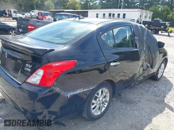 ✅ 2017 Nissan Versa SV • VIN: 3N1CN7AP5HL804136 • Lot: 43047378. Listed on IAAI with 78,204 mi. Free auction sales archive from the USA and detailed vehicle history report at DreamBid. Image 6.