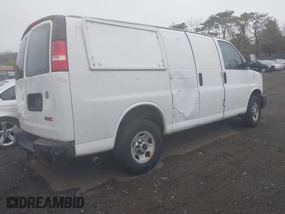 ✅ 2011 GMC Savana • VIN: 1GTZ7TFG6B1184611 • Lot: 42026298. Listed on IAAI with Not provided. Free auction sales archive from the USA and detailed vehicle history report at DreamBid. Image 4.