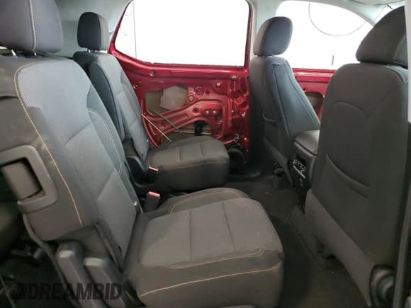 ✅ 2019 Chevrolet Traverse LT Cloth • VIN: 1GNEVGKW0KJ196379 • Lot: 70103525. Wystawiony na Copart z przebiegiem 80 339 mil. Bezpłatny archiwum sprzedaży aukcyjnych z USA i szczegółowy raport historii pojazdu na DreamBid. Zdjęcie 11.