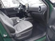 ✅ 2024 Ford Bronco Sport Big Bend • VIN: 3FMCR9B65RRE65567 • Lot: 43800083. Wystawiony na IAAI z przebiegiem 21 797 mil. Bezpłatny archiwum sprzedaży aukcyjnych z USA i szczegółowy raport historii pojazdu na DreamBid. Zdjęcie 5.