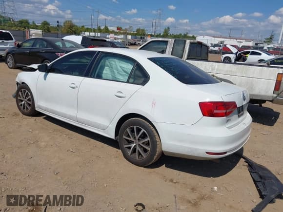 ✅ 2015 Volkswagen Jetta S • VIN: 3VW2K7AJXFM241957 • Lot: 43196355. Listed on IAAI with 162,790 mi. Free auction sales archive from the USA and detailed vehicle history report at DreamBid. Image 3.